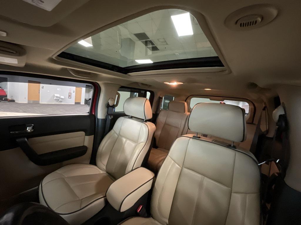 used 2006 Hummer H3 car, priced at $11,000