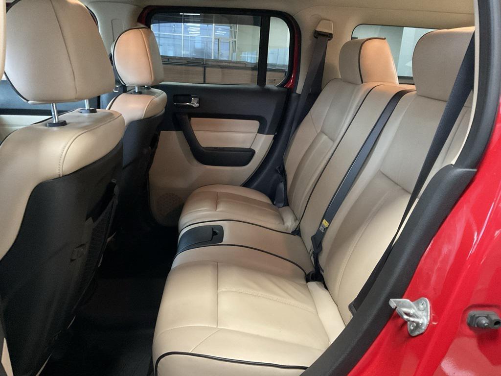 used 2006 Hummer H3 car, priced at $11,000