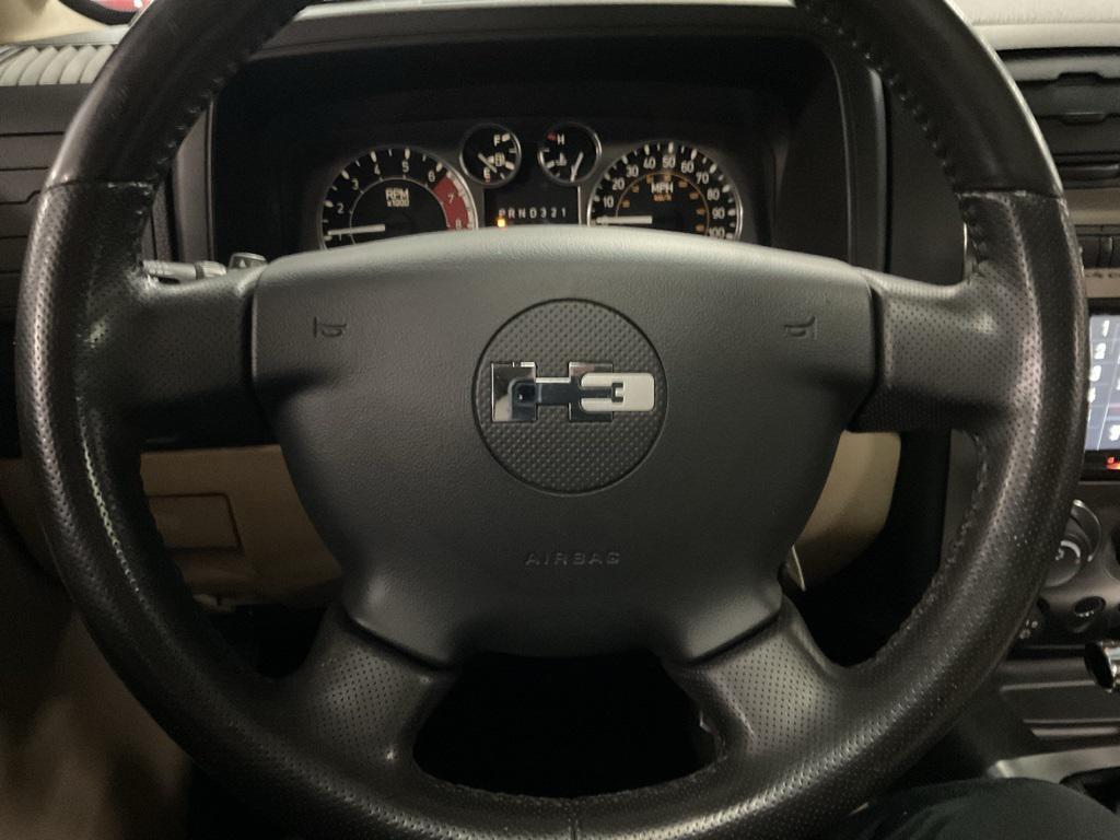 used 2006 Hummer H3 car, priced at $11,000