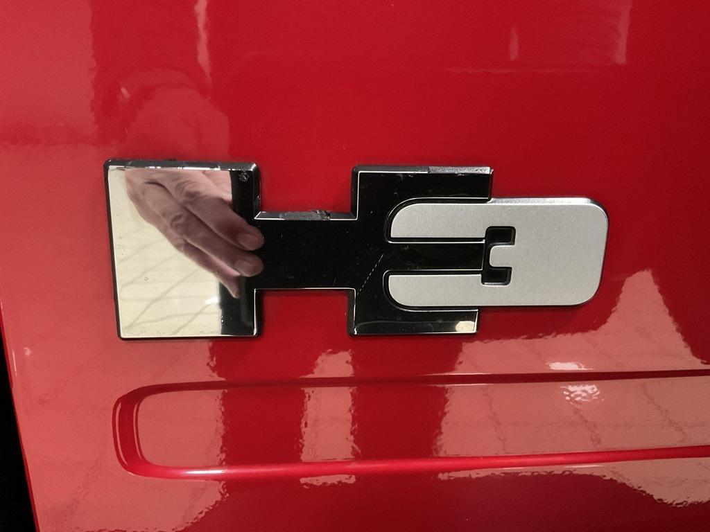 used 2006 Hummer H3 car, priced at $11,000