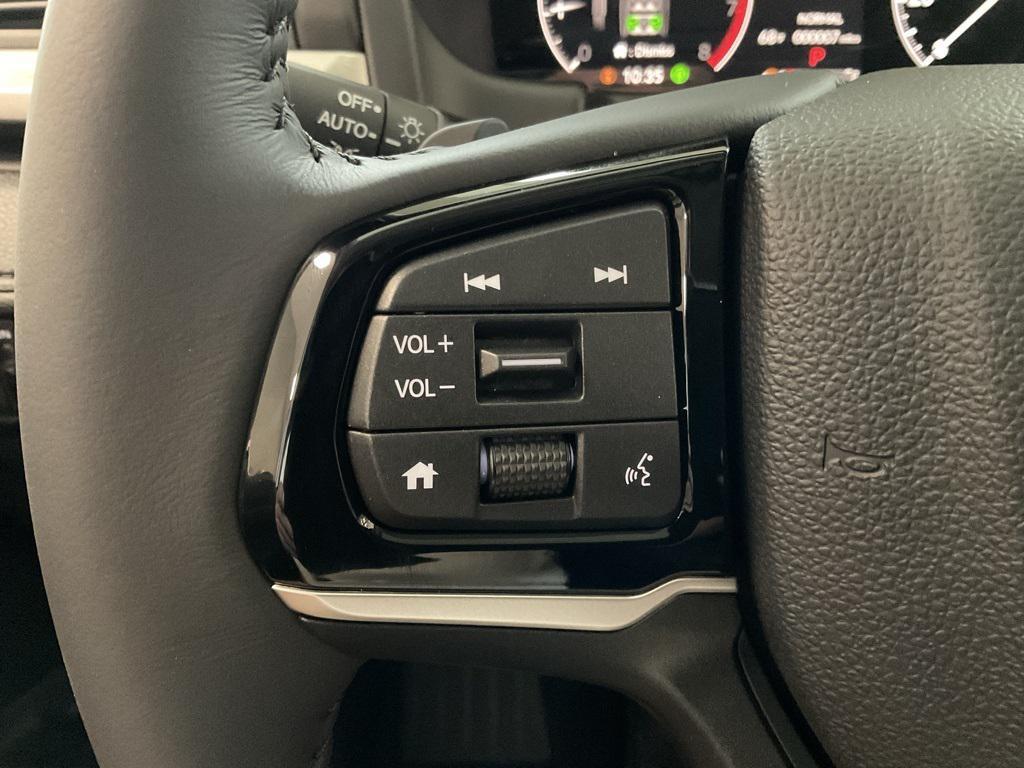 used 2025 Honda Odyssey car, priced at $40,200