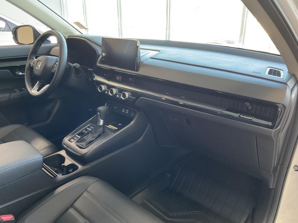 used 2025 Honda CR-V car, priced at $34,800