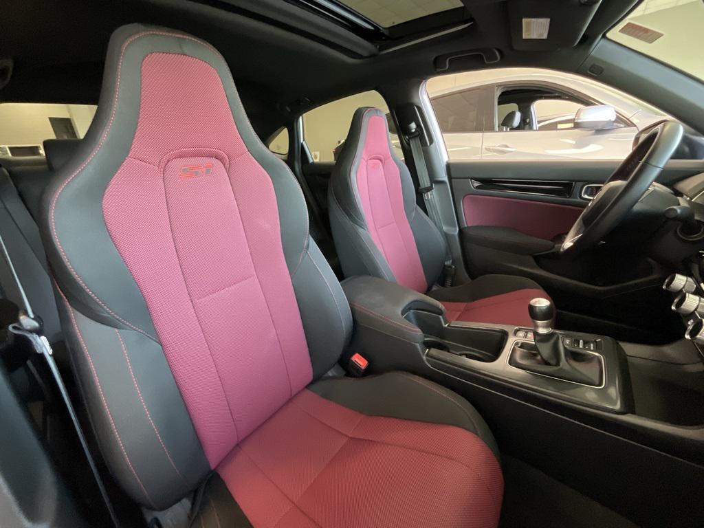 used 2025 Honda Civic Si car, priced at $31,600