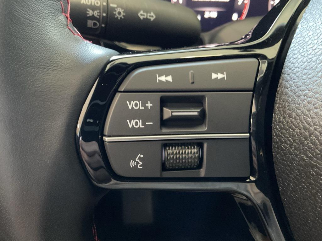 used 2025 Honda Civic Si car, priced at $31,600