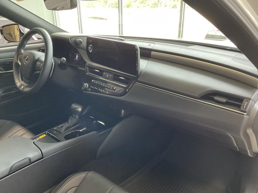used 2023 Lexus ES 350 car, priced at $37,000