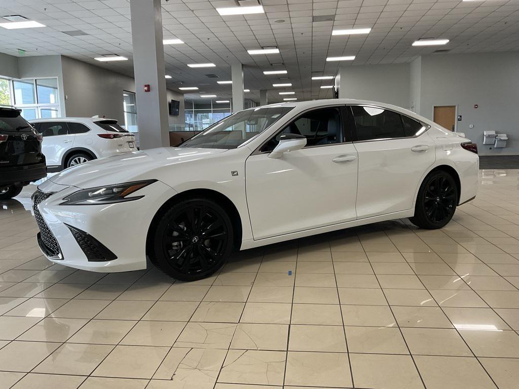 used 2023 Lexus ES 350 car, priced at $37,000
