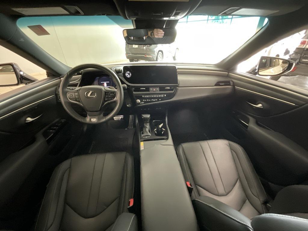 used 2023 Lexus ES 350 car, priced at $37,000