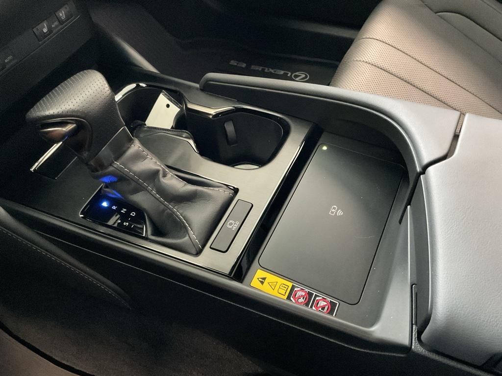 used 2023 Lexus ES 350 car, priced at $37,000