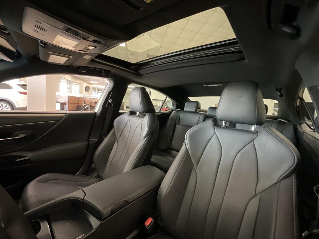 used 2023 Lexus ES 350 car, priced at $37,000