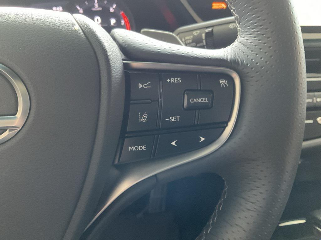 used 2023 Lexus ES 350 car, priced at $37,000