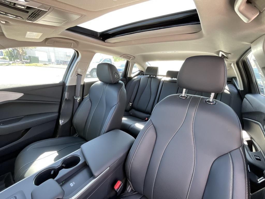 new 2025 Acura TLX car, priced at $47,195