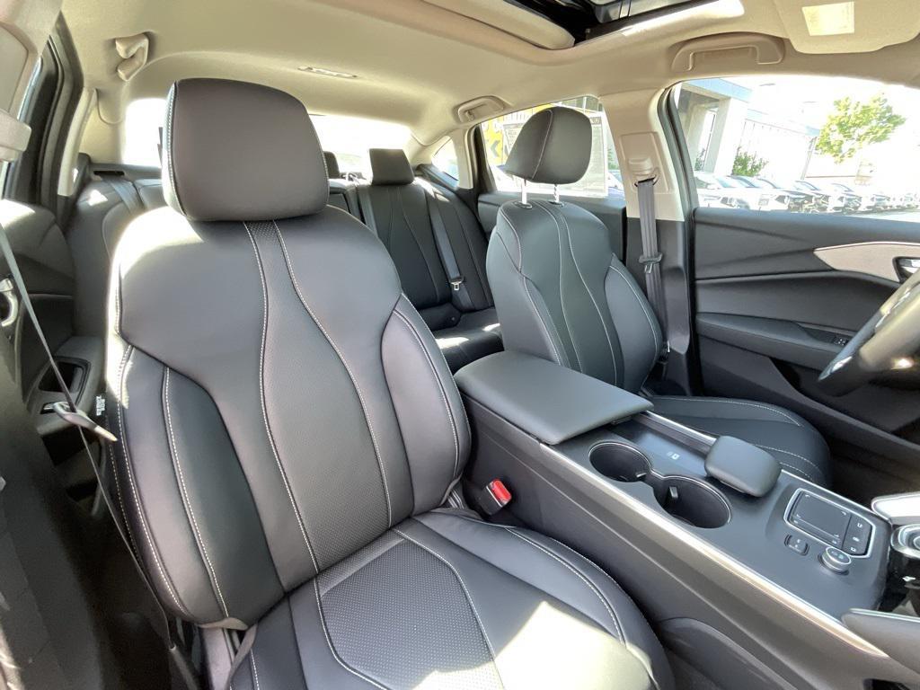 new 2025 Acura TLX car, priced at $47,195
