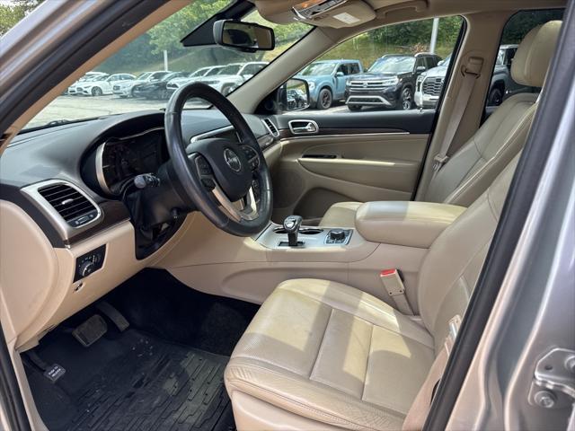 used 2015 Jeep Grand Cherokee car, priced at $16,600