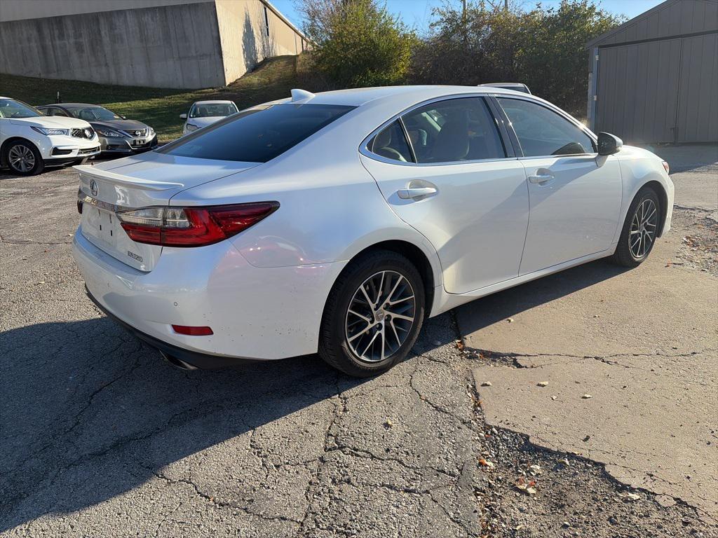 used 2016 Lexus ES 350 car, priced at $17,600