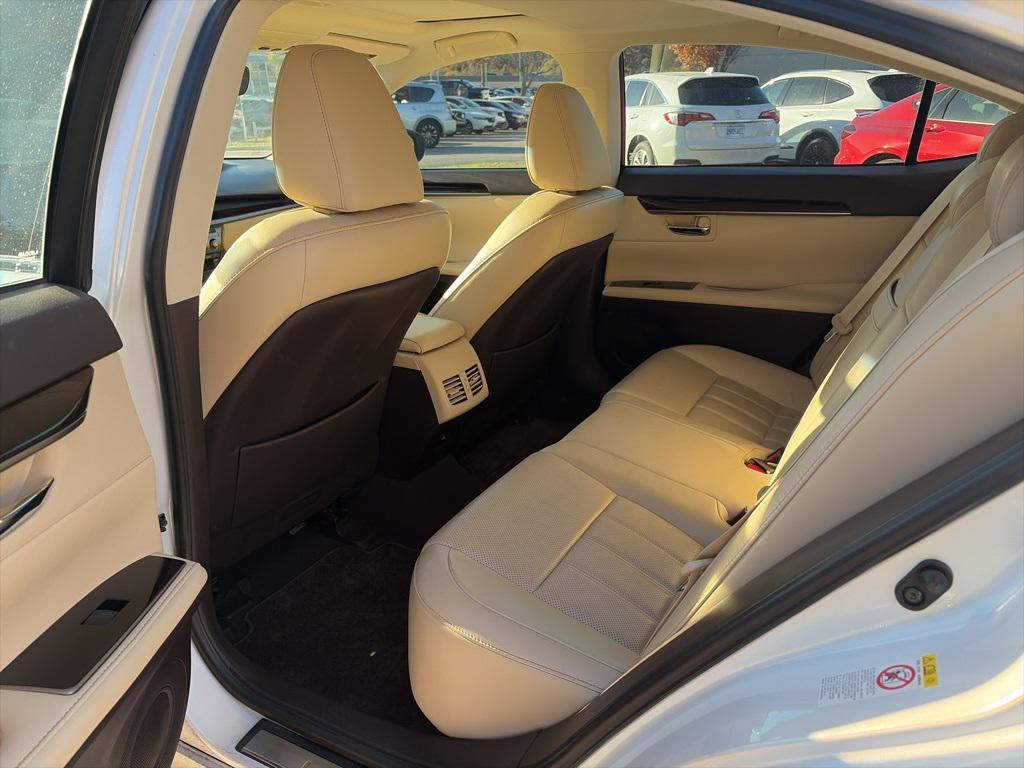 used 2016 Lexus ES 350 car, priced at $17,600