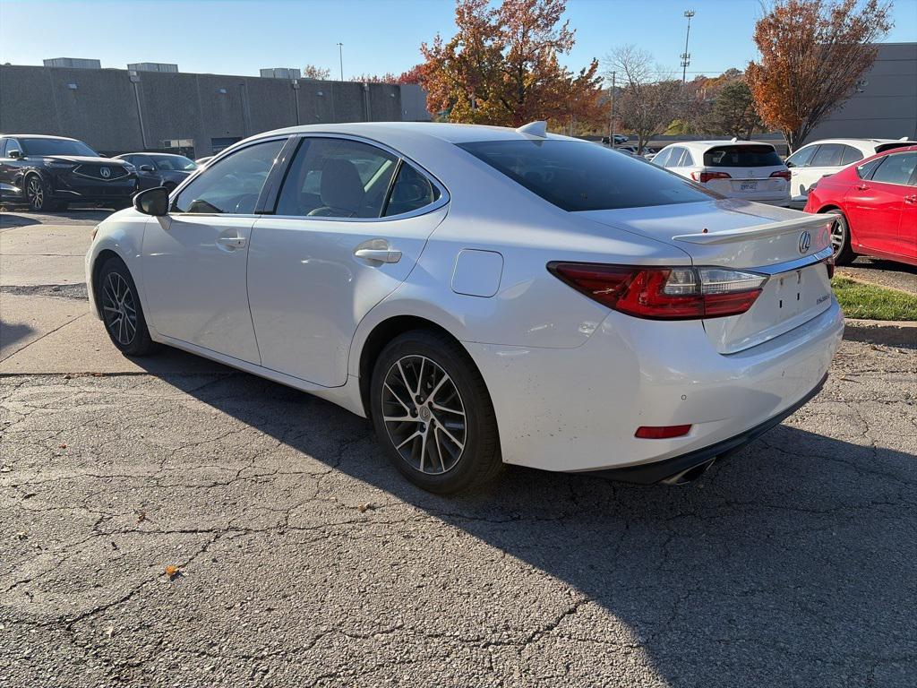 used 2016 Lexus ES 350 car, priced at $17,600