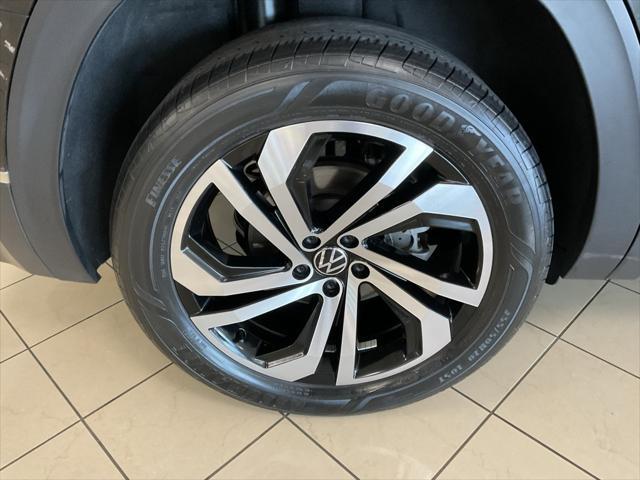 used 2023 Volkswagen Atlas car, priced at $36,500