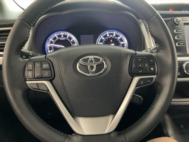 used 2018 Toyota Highlander car, priced at $25,600