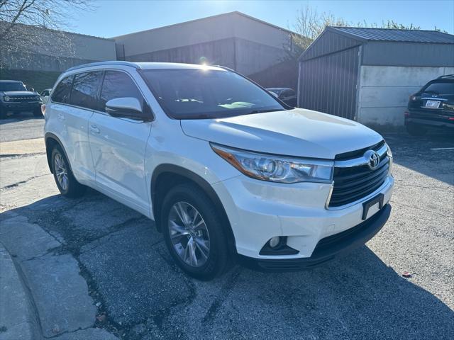 used 2015 Toyota Highlander car, priced at $19,900