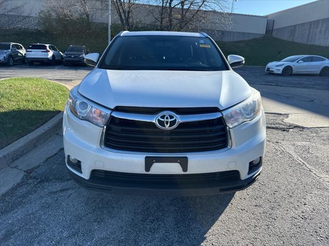 used 2015 Toyota Highlander car, priced at $19,900