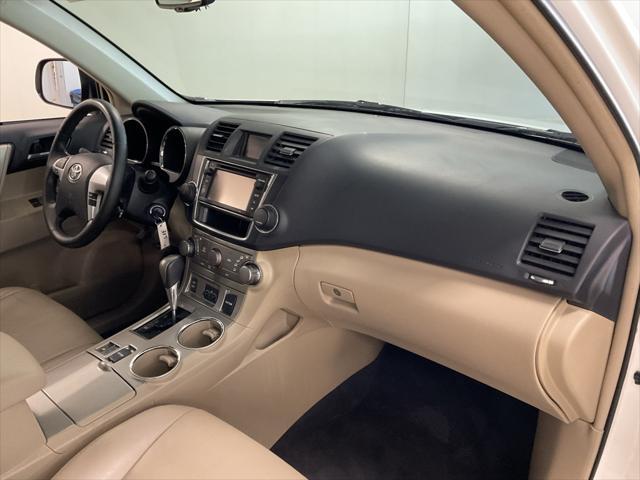 used 2013 Toyota Highlander car, priced at $15,500