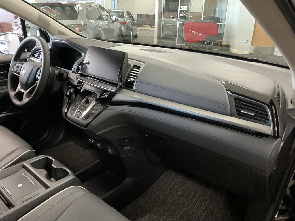 used 2025 Honda Odyssey car, priced at $44,600