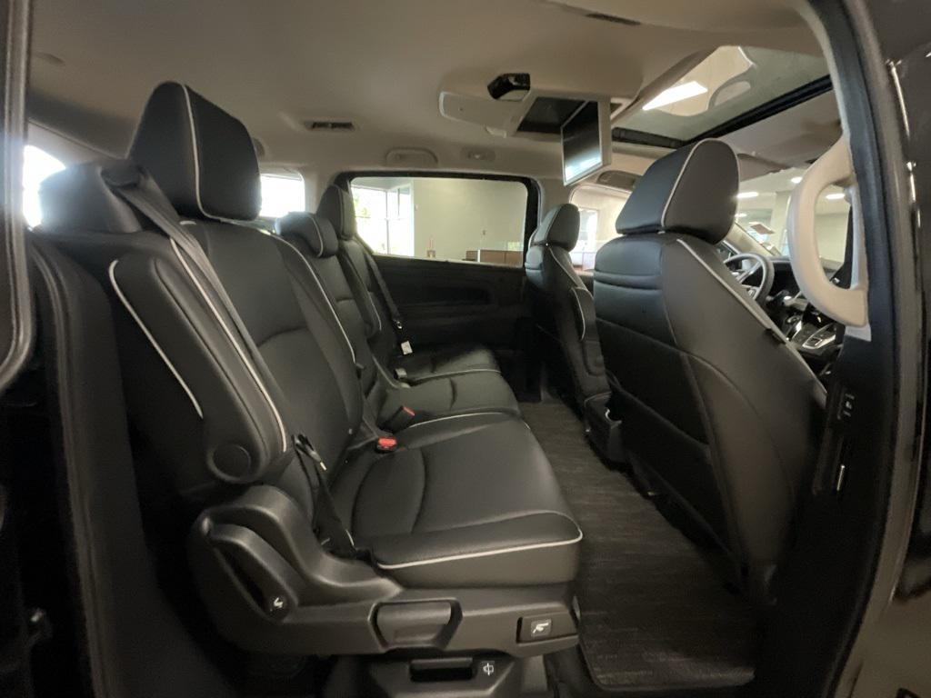 used 2025 Honda Odyssey car, priced at $44,600