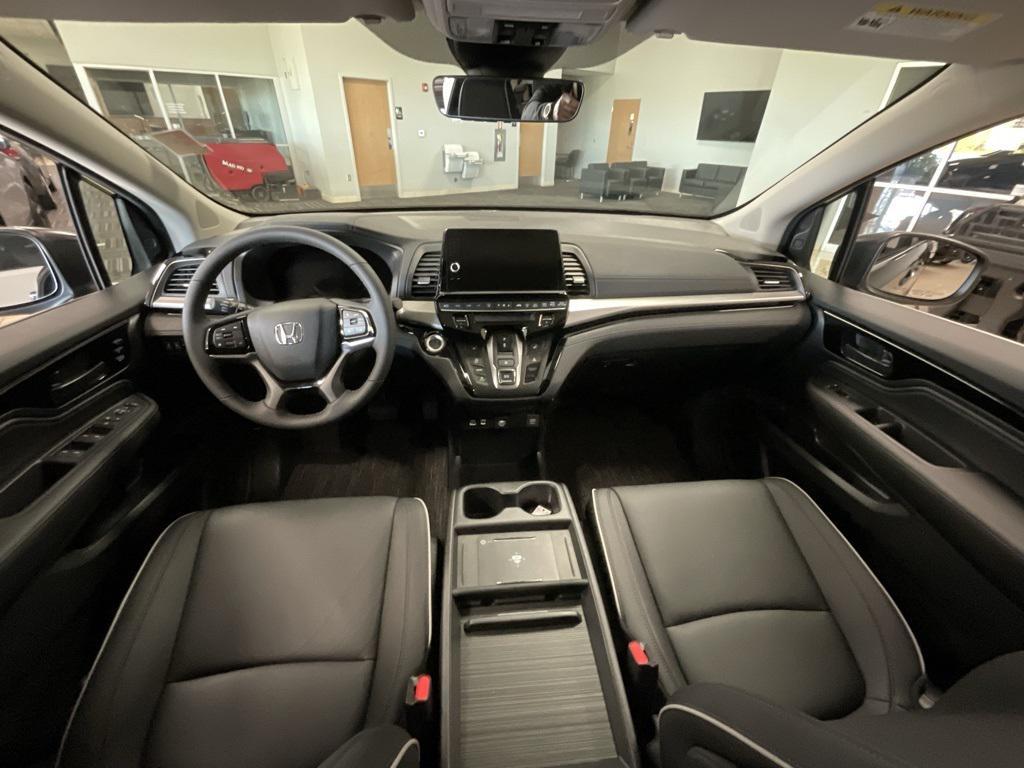 used 2025 Honda Odyssey car, priced at $44,600