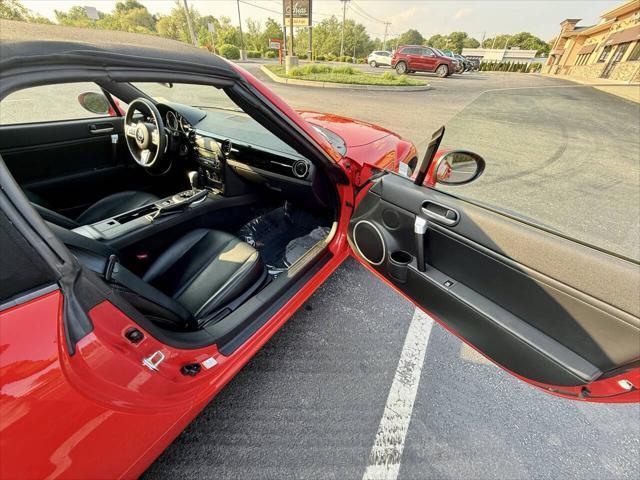 used 2006 Mazda MX-5 Miata car, priced at $13,500