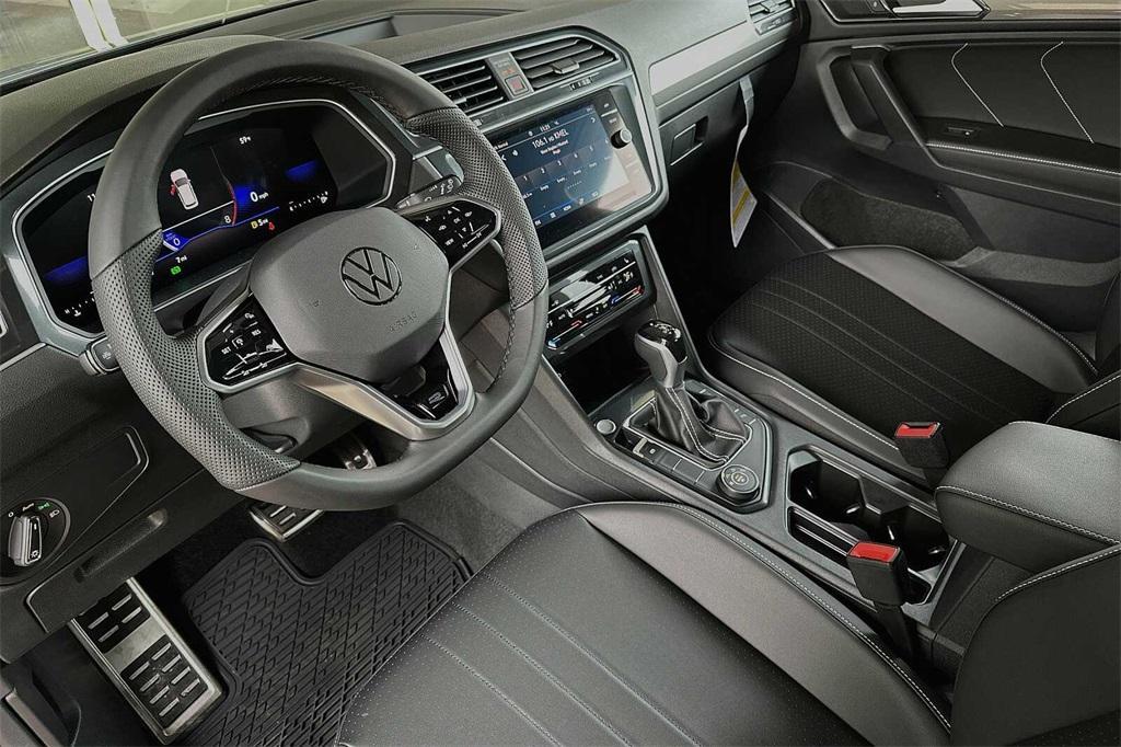 new 2024 Volkswagen Tiguan car, priced at $38,139