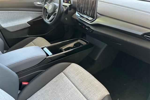new 2025 Volkswagen ID.4 car, priced at $47,176