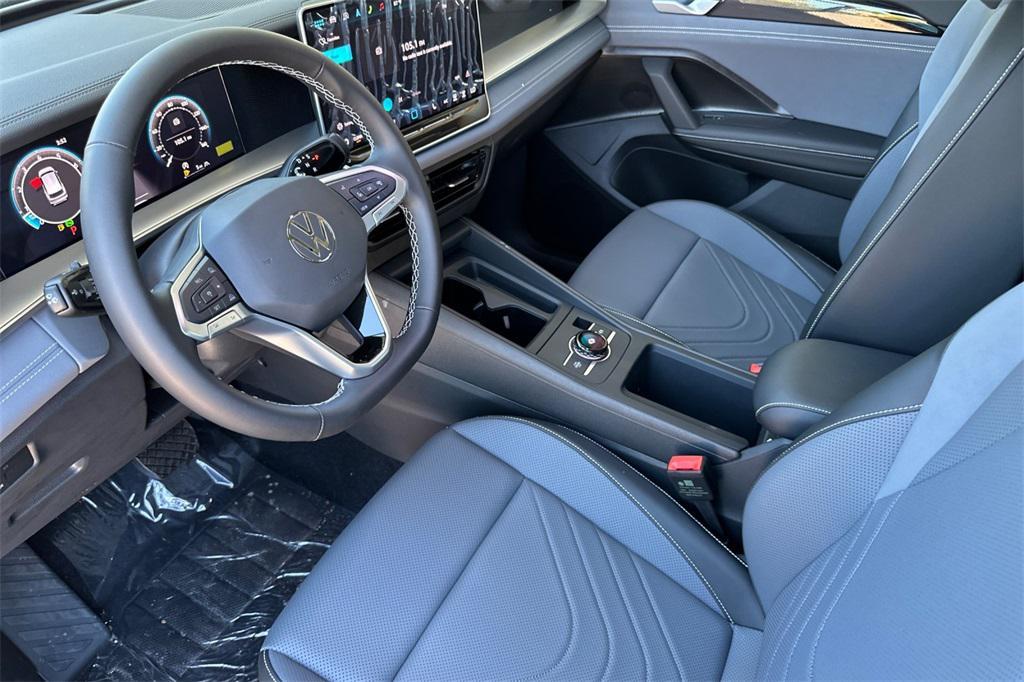 new 2025 Volkswagen Tiguan car, priced at $36,826