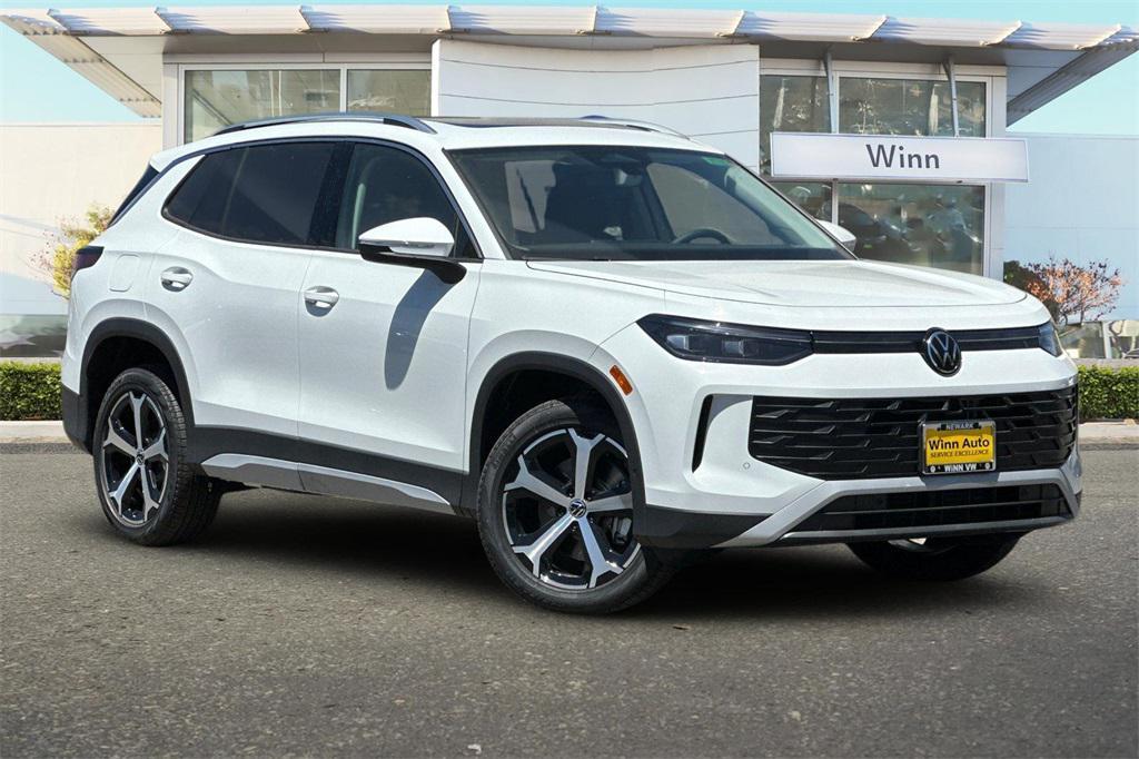 new 2025 Volkswagen Tiguan car, priced at $36,826