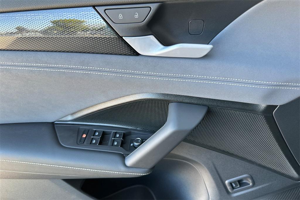 new 2025 Volkswagen Tiguan car, priced at $36,826