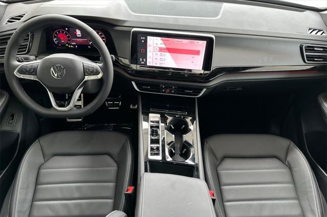new 2025 Volkswagen Atlas Cross Sport car, priced at $52,476