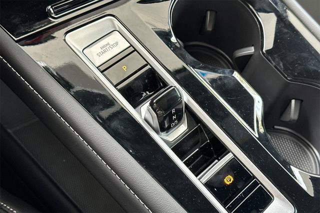 new 2025 Volkswagen Atlas Cross Sport car, priced at $52,476