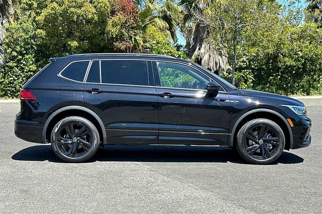 new 2024 Volkswagen Tiguan car, priced at $38,084