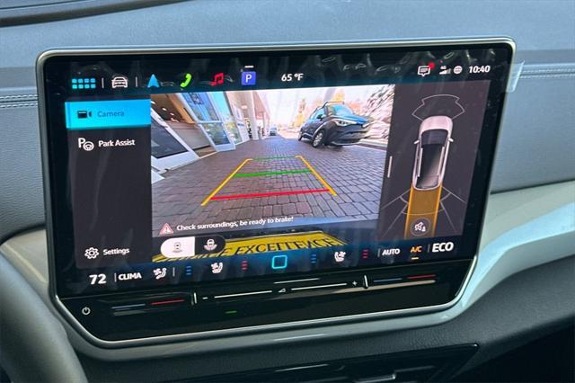 new 2025 Volkswagen ID.4 car, priced at $52,766
