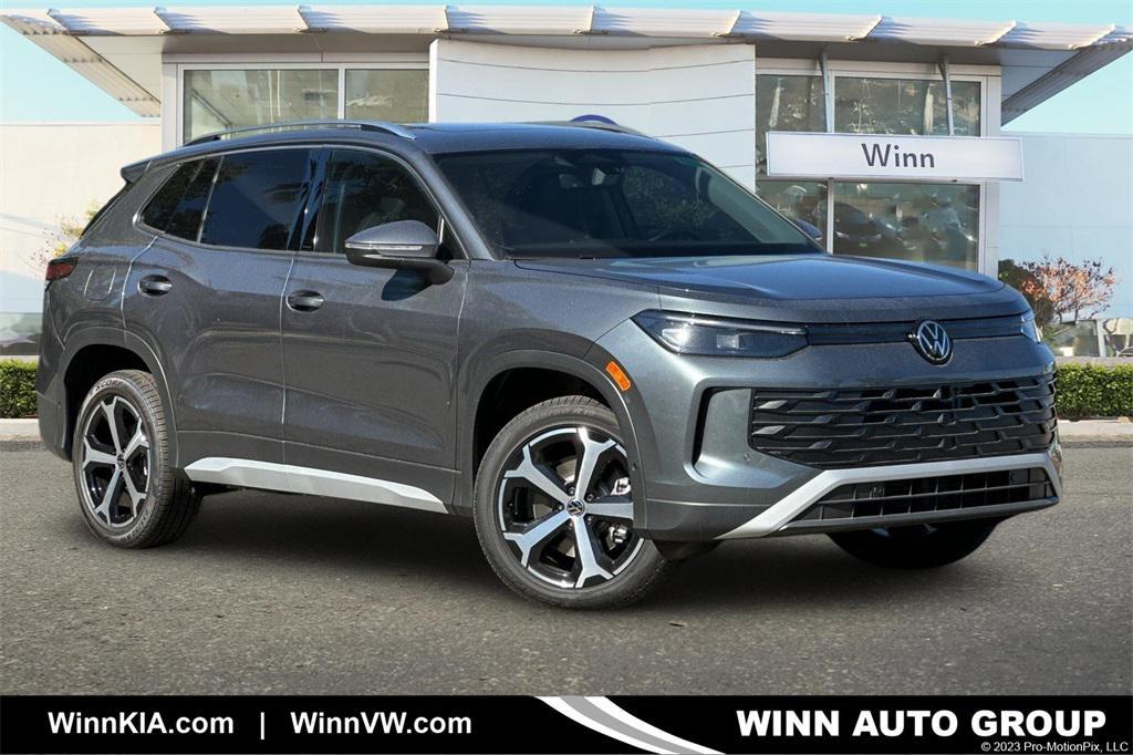 new 2025 Volkswagen Tiguan car, priced at $37,871
