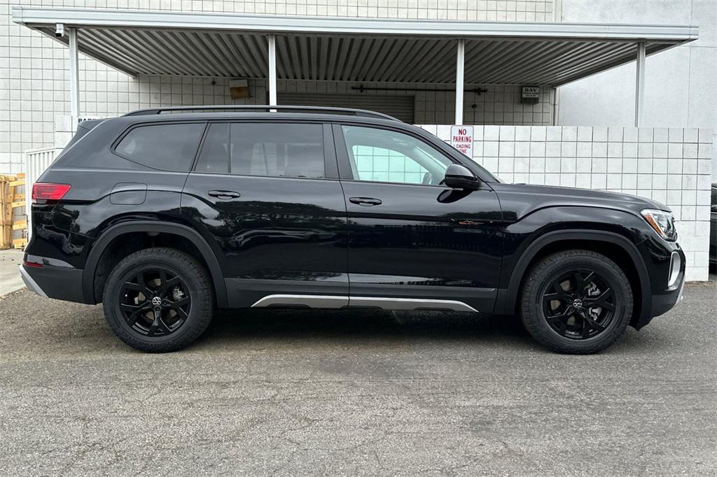 new 2025 Volkswagen Atlas car, priced at $50,384