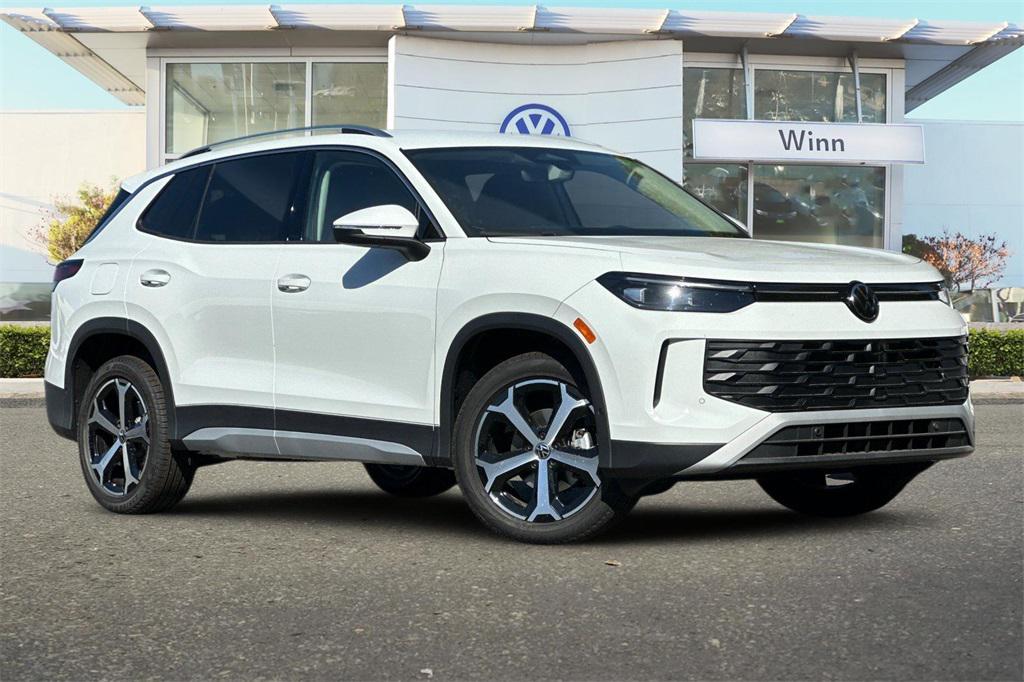 new 2025 Volkswagen Tiguan car, priced at $34,876