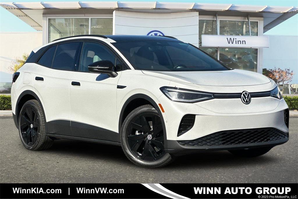 new 2025 Volkswagen ID.4 car, priced at $53,426