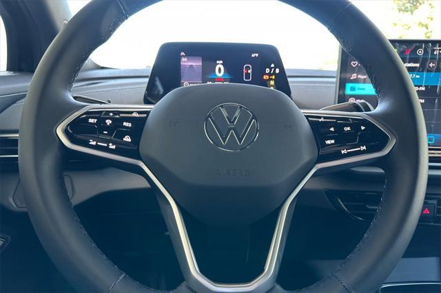 new 2025 Volkswagen ID.4 car, priced at $47,666