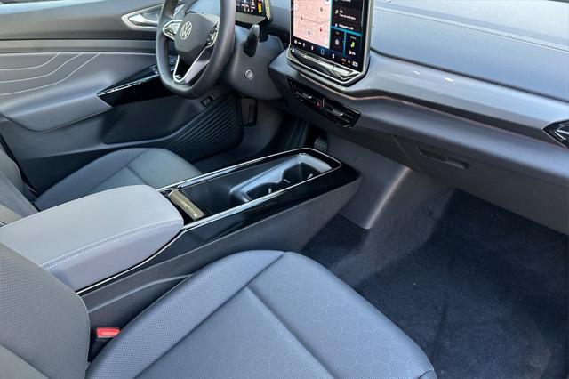 new 2025 Volkswagen ID.4 car, priced at $52,731
