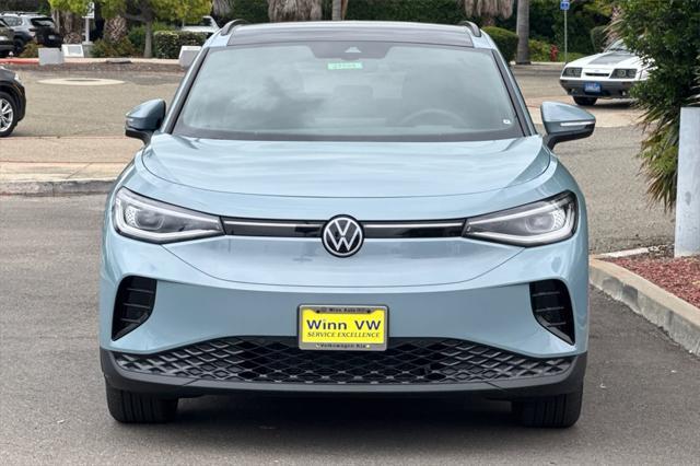 new 2025 Volkswagen ID.4 car, priced at $52,276