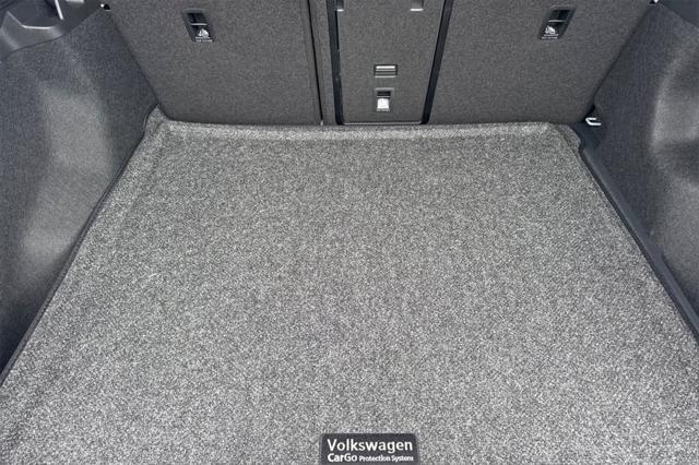 new 2025 Volkswagen ID.4 car, priced at $52,276