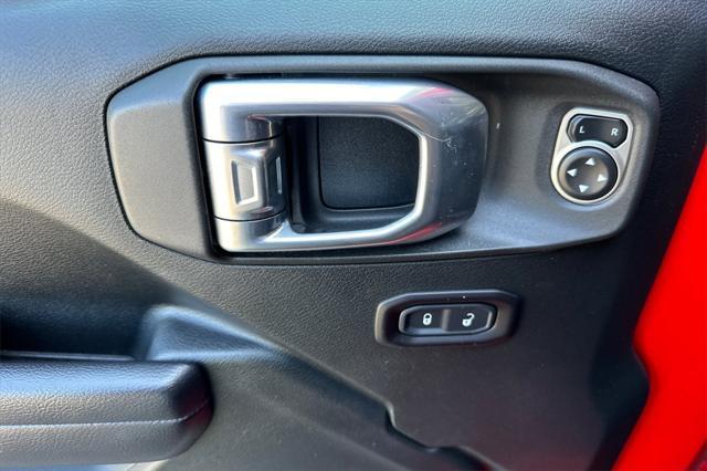 used 2018 Jeep Wrangler Unlimited car, priced at $33,534