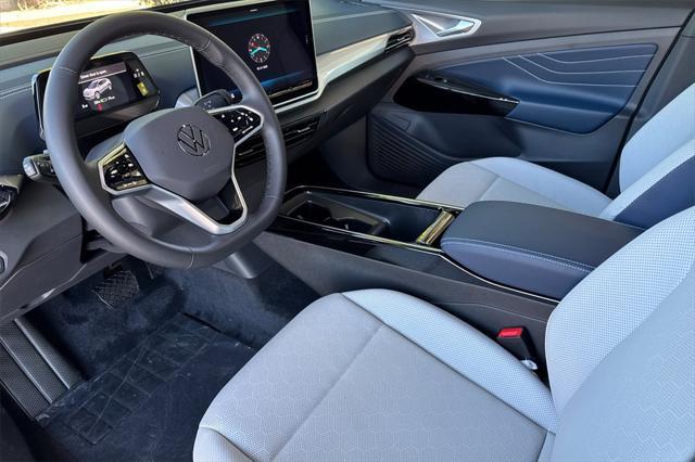 new 2025 Volkswagen ID.4 car, priced at $52,731