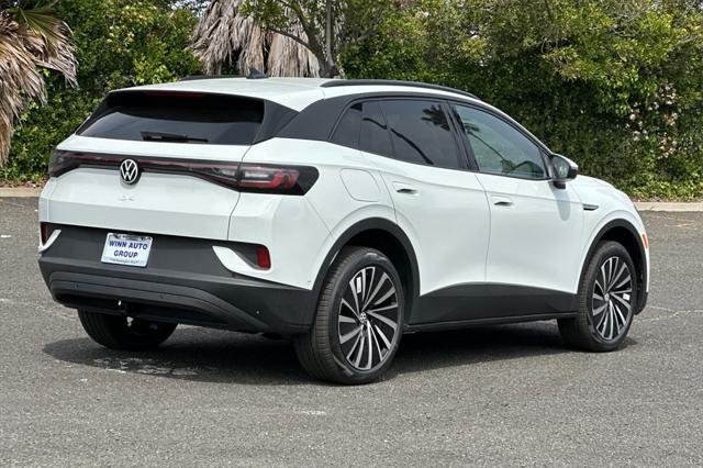 new 2025 Volkswagen ID.4 car, priced at $51,076