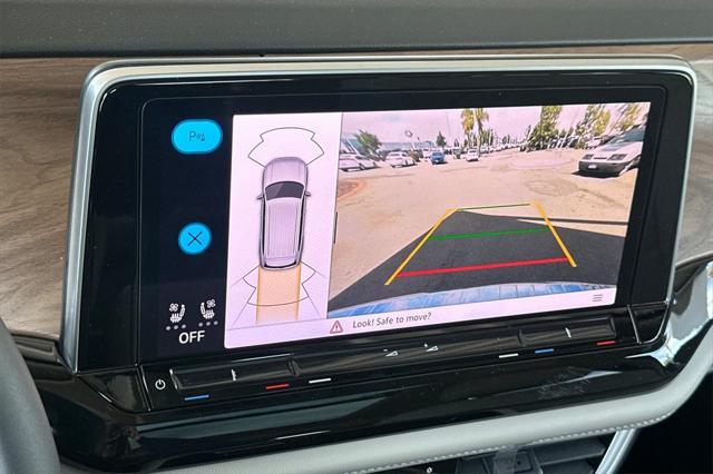 new 2025 Volkswagen Atlas car, priced at $48,058